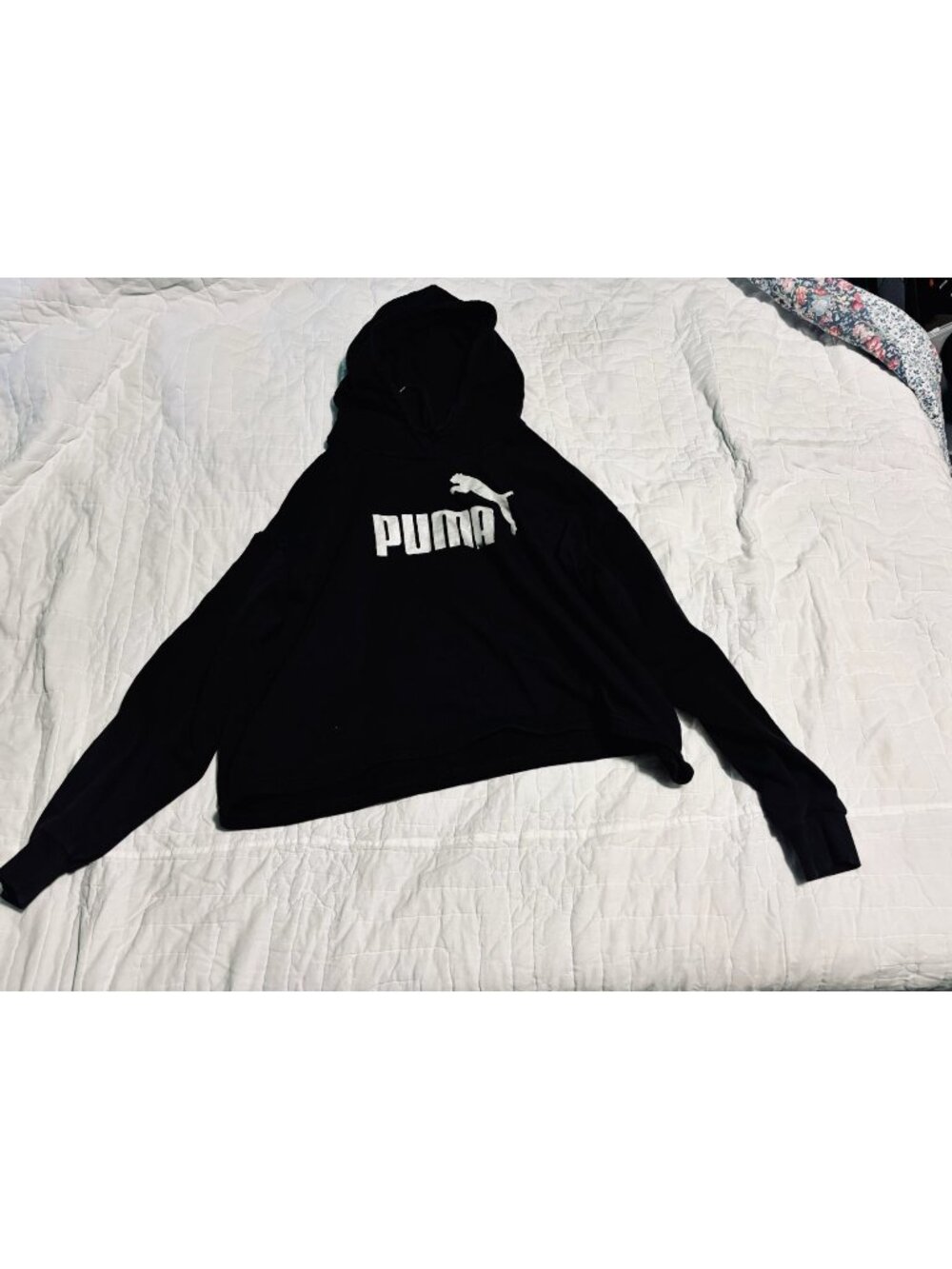 Puma Black Pullover Hoodie XL With White Logo Print Long Sleeves